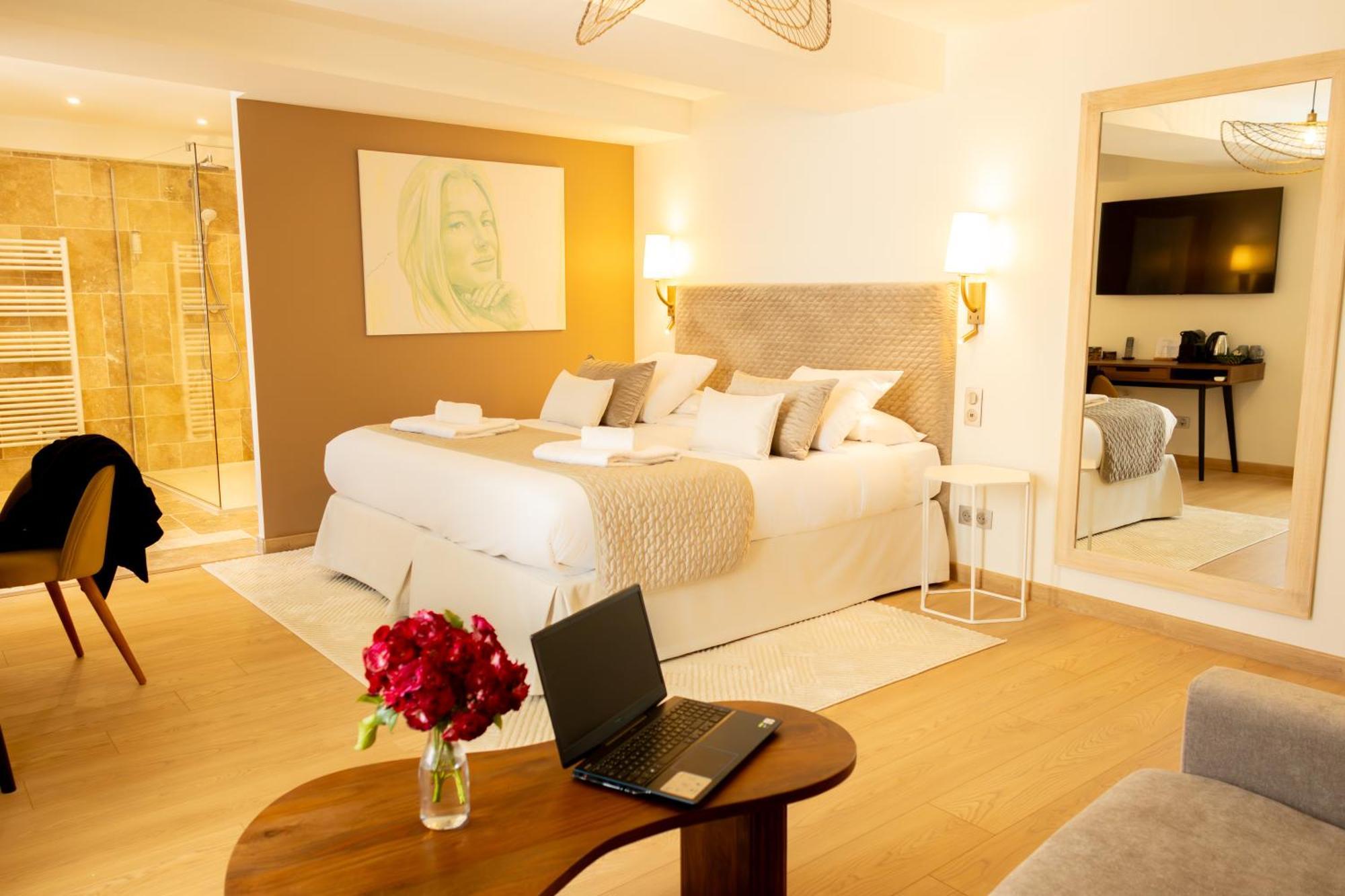 Le Central Boutique Hotel Бон Екстер'єр фото