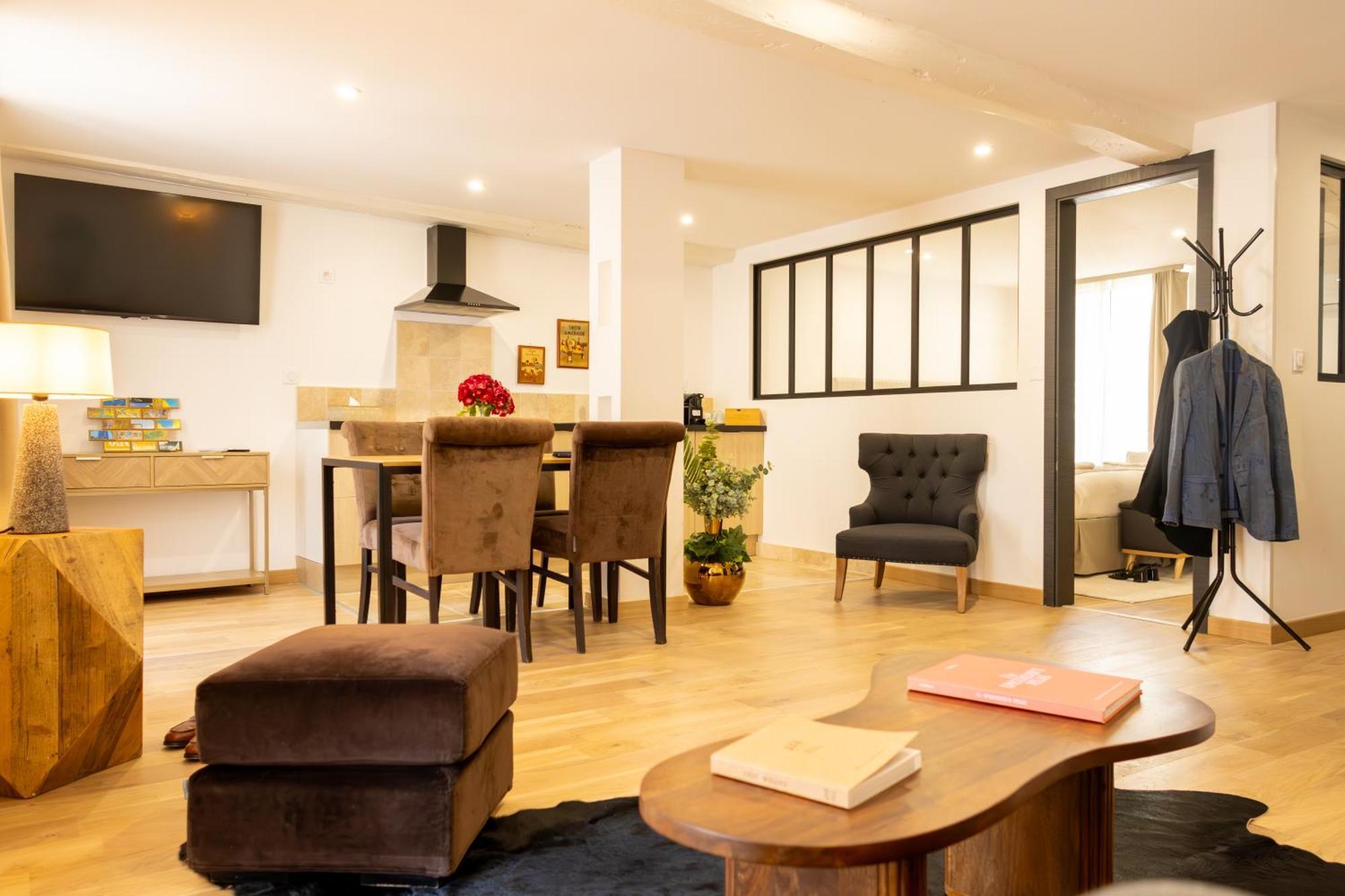 Le Central Boutique Hotel Бон Екстер'єр фото