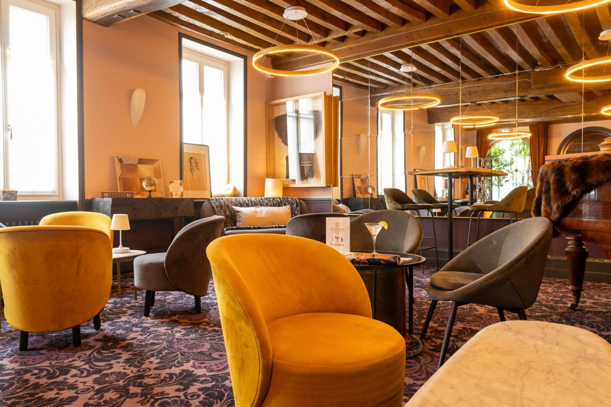 Le Central Boutique Hotel Бон Екстер'єр фото
